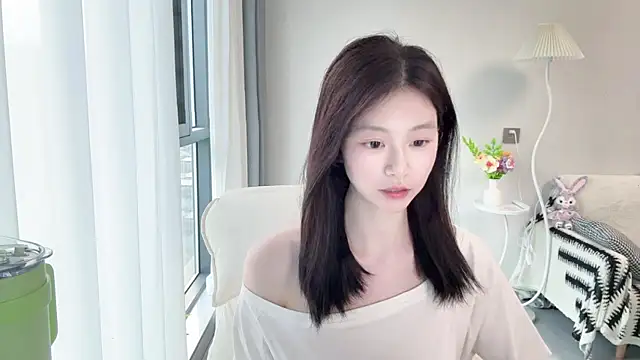 Snapshot of DYyyyyy-- chatting on 05.02.26 DYyyyyy-- online show from 05.02.26