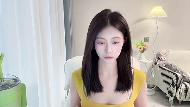 Snapshot of DYyyyyy-- chatting on 05.03.26 DYyyyyy-- online show from 05.03.26