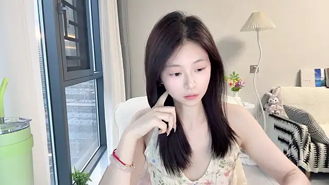 Snapshot of DYyyyyy-- chatting on 06.05.26 DYyyyyy-- online show from 06.05.26