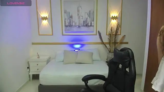 milaack  online show from 02.19.26