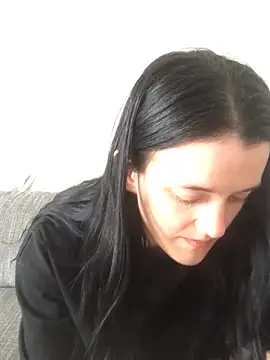 Snapshot of LeonieClaire chatting on 03.14.26 LeonieClaire online show from 03.14.26