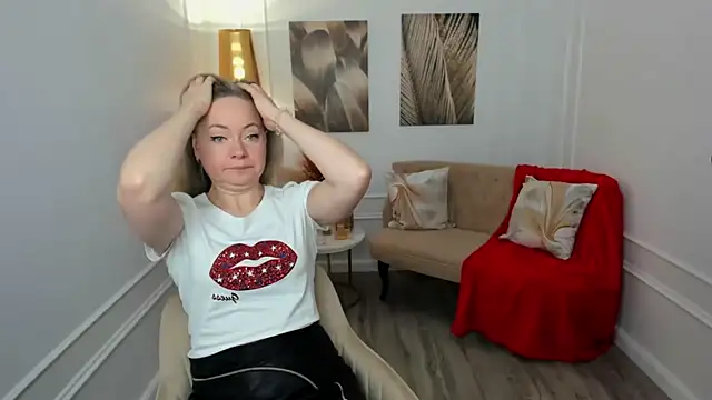 Snapshot of CharlotteKerti chatting on 02.10.26 CharlotteKerti online show from 02.10.26