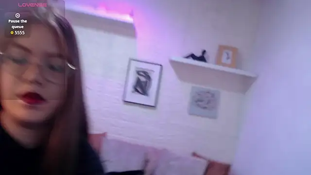 Snapshot of Lissiblom chatting on 03.12.26 Lissiblom online show from 03.12.26