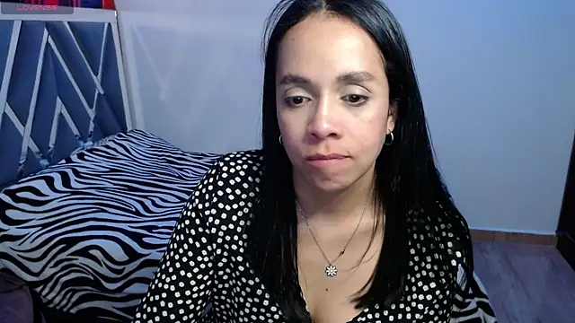 Snapshot of paula_lopez__ chatting on 06.17.26 paula lopez online show from 06.17.26