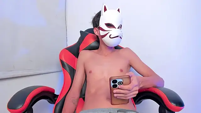 Snapshot of Senpai_Lover_ chatting on 02.28.26 Senpai Lover online show from 02.28.26