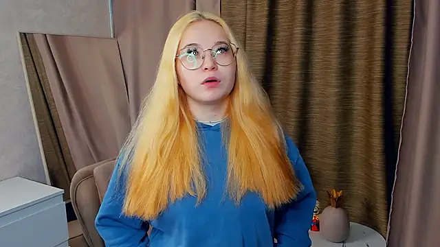 HilmaRavelo online show from 02.02.26