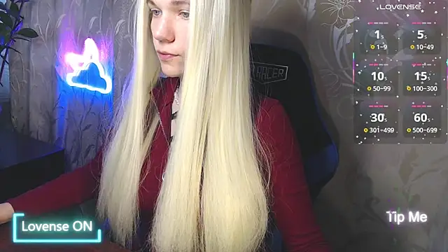 Snapshot of Shiny_Victoria chatting on 03.21.26 Shiny Victoria online show from 03.21.26