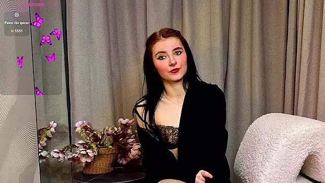 NicoleLuxe online show from 02.24.26