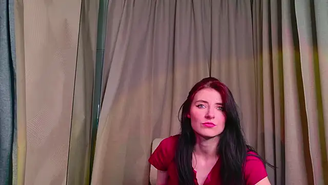 NicoleLuxe online show from 05.07.26