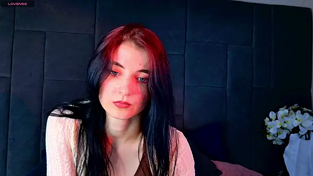 NicoleLuxe online show from 05.15.26