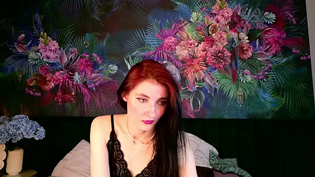 NicoleLuxe online show from 05.22.26