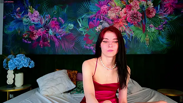 NicoleLuxe online show from 05.27.26