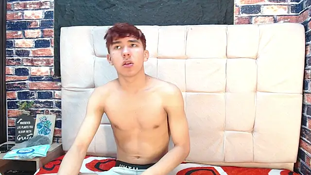 massimoferrera303av online show from 03.23.26