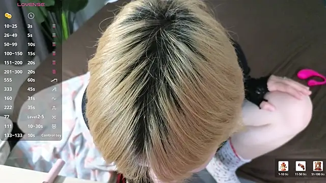 AutumnWhisper online show from 04.15.26