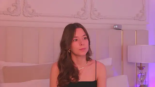 AlisseMoore online show from 04.27.26