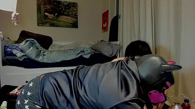 Snapshot of fuzzytummies chatting on 02.15.26 fuzzytummies online show from 02.15.26