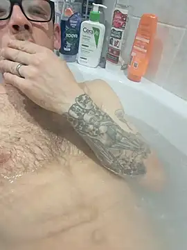 Snapshot of Ukcoiple chatting on 02.02.26 Ukcoiple online show from 02.02.26