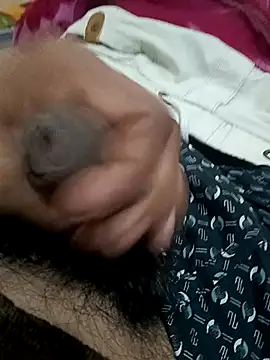 Snapshot of dynamolavis chatting on 02.16.26 dynamolavis online show from 02.16.26