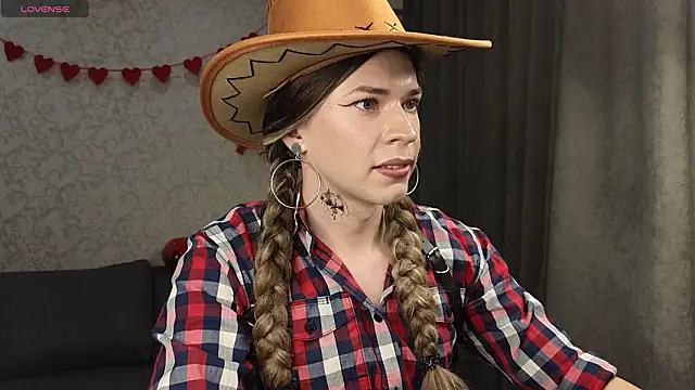 Snapshot of Anna_inHear chatting on 02.16.26 Anna inHear online show from 02.16.26