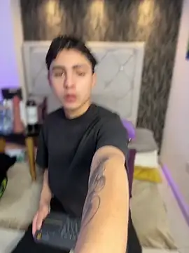 Samu Hott online show from 02.09.26