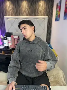 Samu Hott online show from 02.13.26