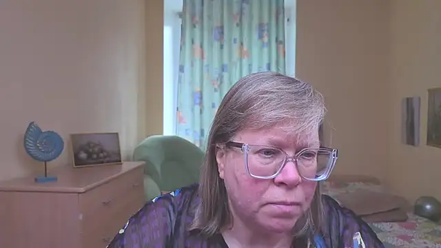 Emma Eclipsee online show from 03.04.26