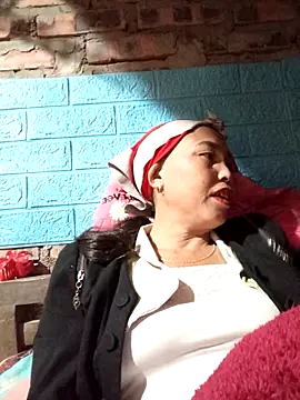 lena-cute online show from 02.13.26