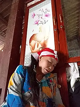 lena-cute online show from 04.27.26