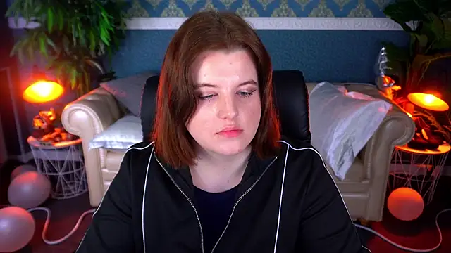 Snapshot of KristiFoxy chatting on 03.10.26 KristiFoxy online show from 03.10.26