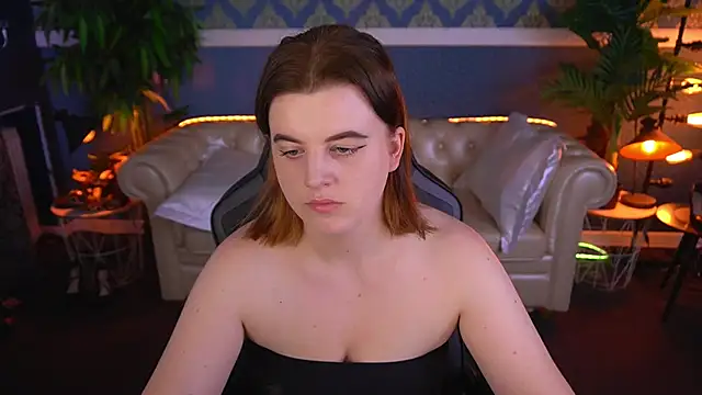 KristiFoxy online show from 05.18.26