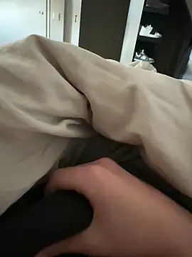 Snapshot of Robertocavall chatting on 03.04.26 Robertocavall online show from 03.04.26