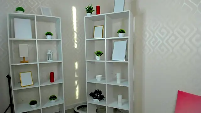 NenaWord online show from 03.25.26