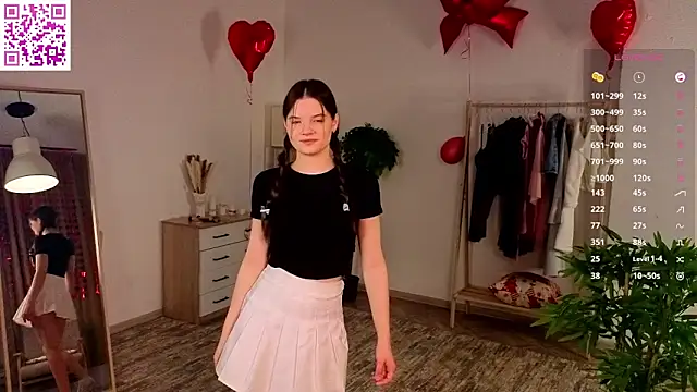 Snapshot of MirthaZien chatting on 02.27.26 MirthaZien online show from 02.27.26