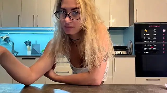 SoftnessMila online show from 04.25.26