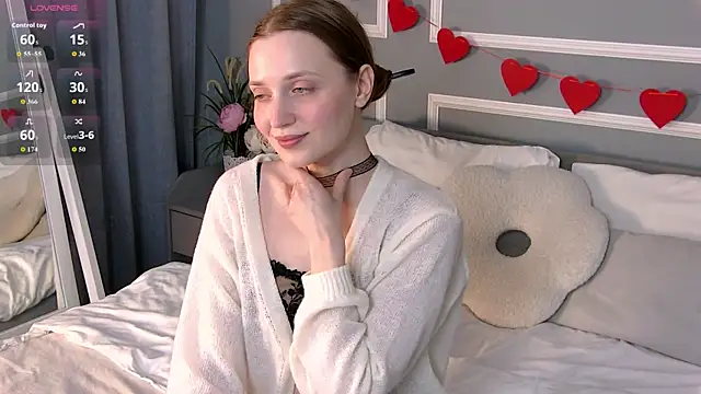 Snapshot of EmmaSagge chatting on 06.16.26 EmmaSagge online show from 06.16.26