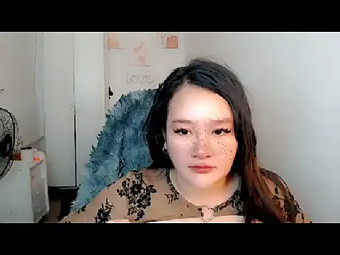 Snapshot of UrLovelyWetPussy chatting on 02.12.26 UrLovelyWetPussy online show from 02.12.26