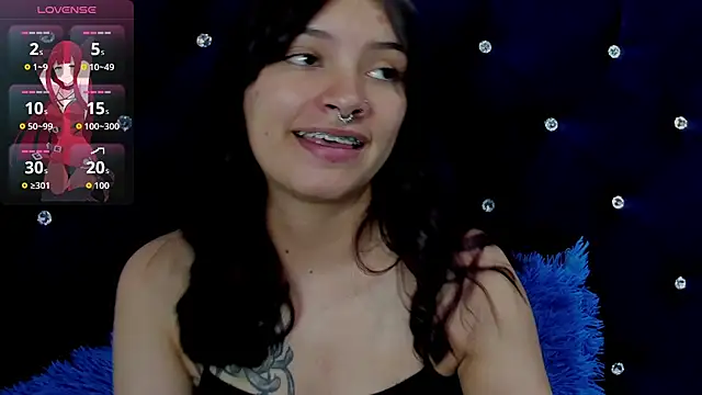 nahomy glow online show from 02.10.26