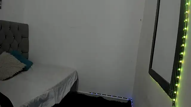 Snapshot of _1DERECK chatting on 03.09.26 1DERECK online show from 03.09.26