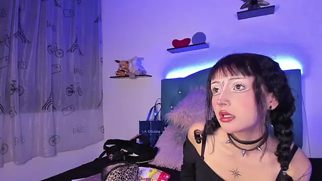 Gemma honey online show from 03.12.26