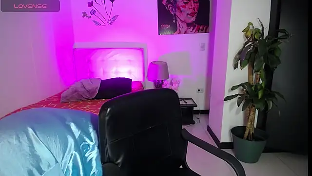 Snapshot of _sol_cute chatting on 03.19.26 sol cute online show from 03.19.26