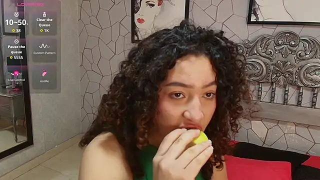 Snapshot of meganrousx chatting on 03.03.26 meganrousx online show from 03.03.26