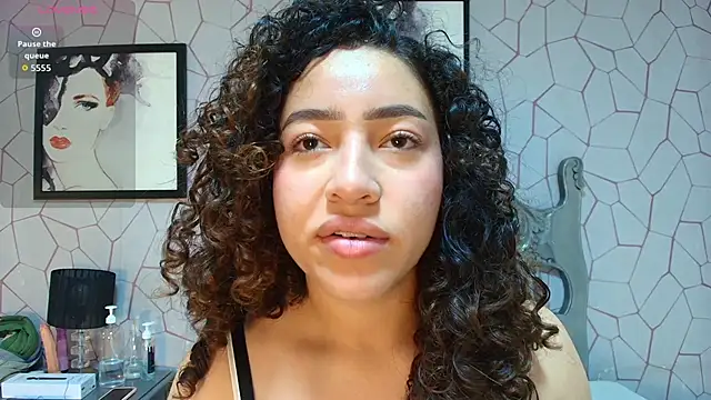 Snapshot of meganrousx chatting on 03.20.26 meganrousx online show from 03.20.26