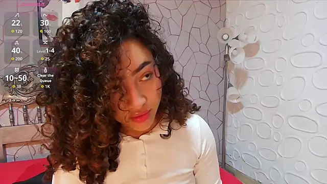 Snapshot of meganrousx chatting on 03.24.26 meganrousx online show from 03.24.26