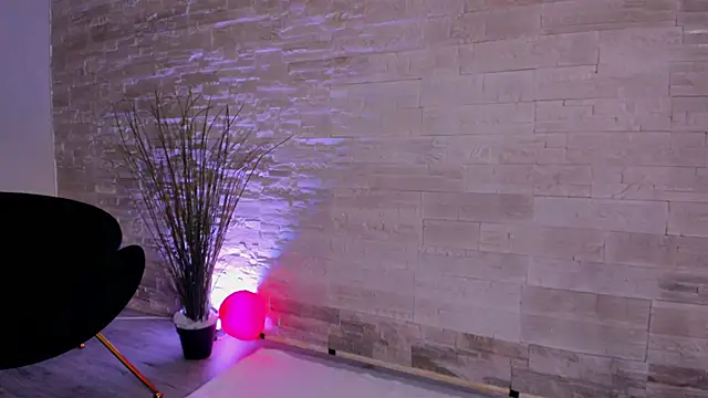 Snapshot of Ivorym00n chatting on 03.14.26 Ivorym00n online show from 03.14.26