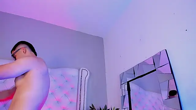 valenssio moretti online show from 02.24.26