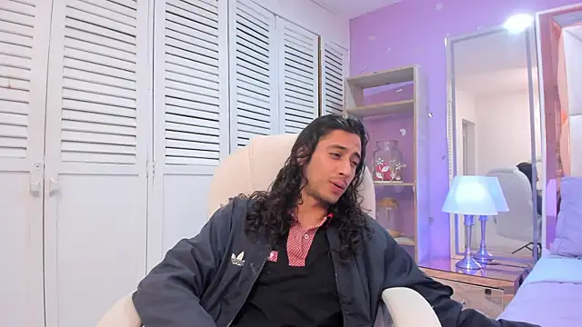 Goldentemptation  online show from 05.05.26