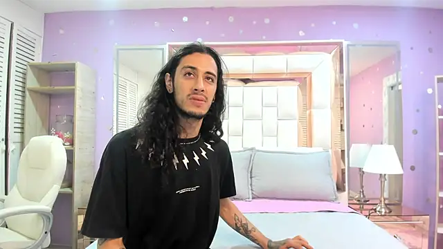 Goldentemptation  online show from 06.14.26
