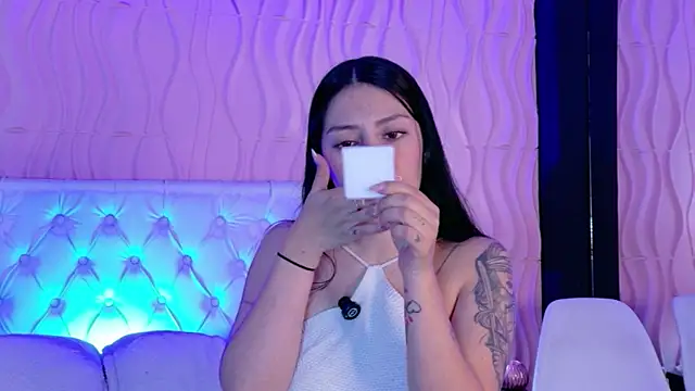 Mia Cherry   online show from 06.05.26