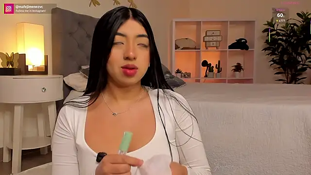 missvancouver online show from 04.22.26