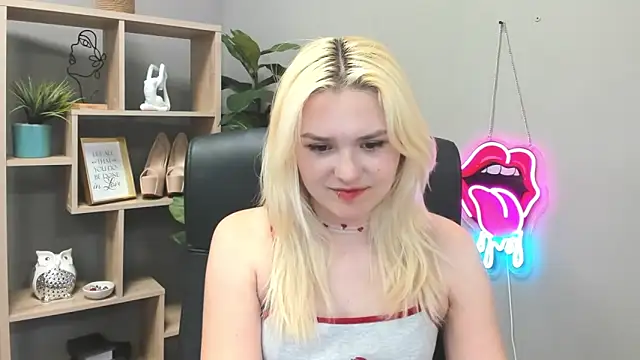 Snapshot of SweetLilyxo chatting on 06.01.26 SweetLilyxo online show from 06.01.26